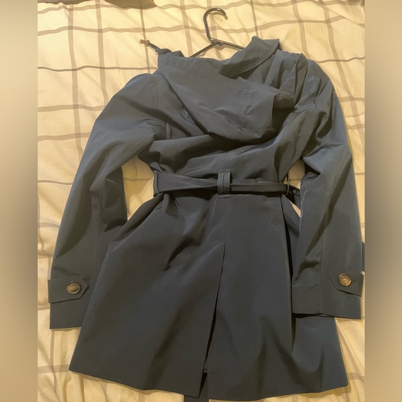 London Fog raincoat, size small, navy blue - Picture 3 of 4